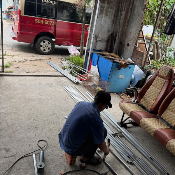 Gia công vách ngăn khoang hàng
